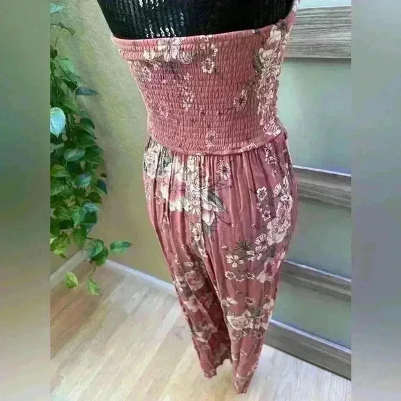 Band of Gypsies Floral Strapless Jumpsuit Size M ♥️ - Picture 6 of 8